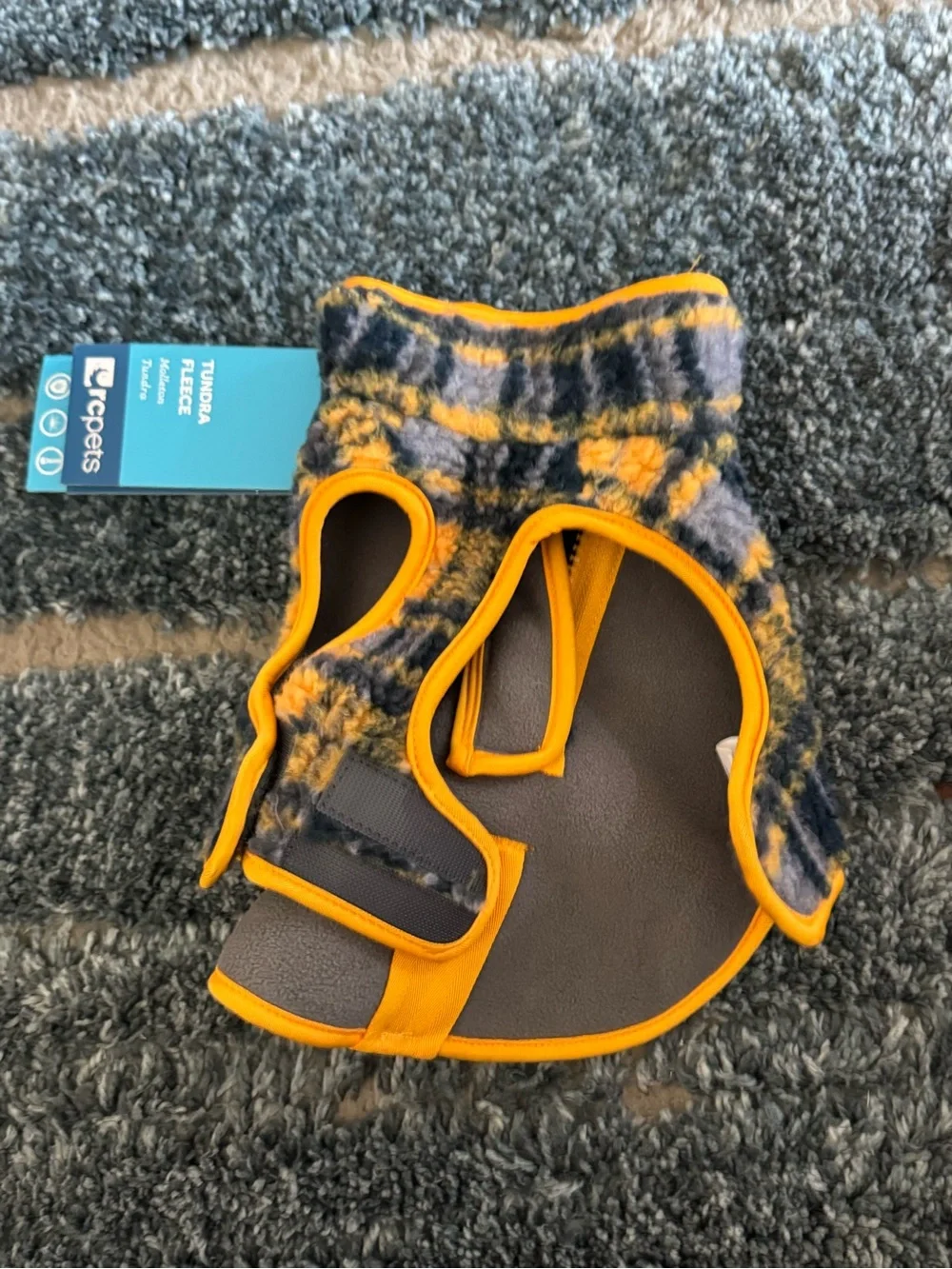 Rc pets soft plaid